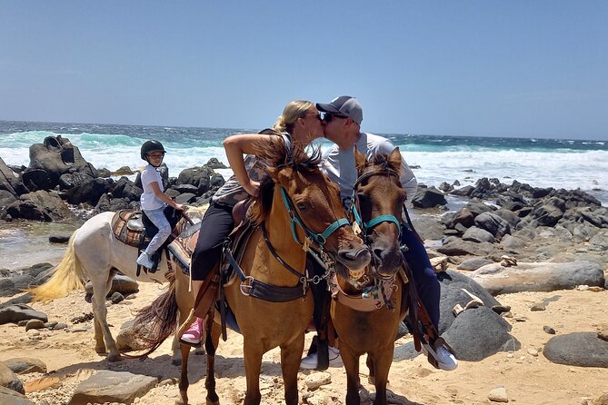 Aruba Beach Ecological Horseback Ride - Urirama Beach Cove: where the ride turns into photos and sea air