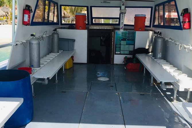 Aruba Certified Scuba Diving - Depth range (20 to 140 feet): matching the site to your comfort
