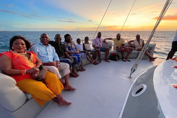 Aruba Happy Hour Sunset Sail with Savory Bites and Cocktails - Price and value: $84.99 for two hours of drinks and seat-served snacks
