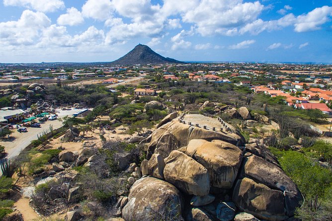 Aruba Island Sightseeing Tour - Stop 5: California Lighthouse at Hudishibana (20 Minutes, Shipwreck History)