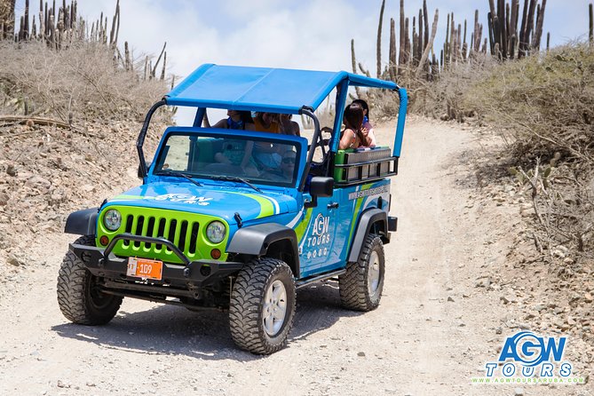 Aruba Jeep Tour: Natural Pool, Caves and Baby Beach Adventure - Stop 1: Arikok National Park time is the whole point