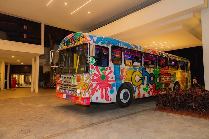 Aruba Nightlife and Barhopping on Chogogo Party Bus - Stop 2 in Noord: Modanza’s Local-Knowledge Energy