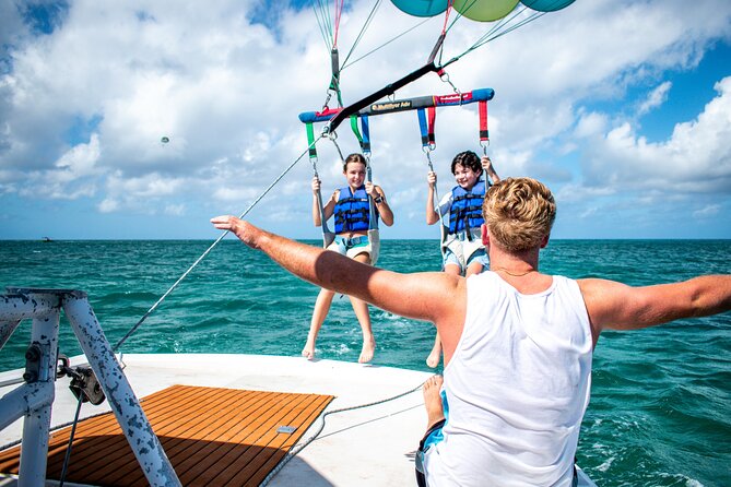 Aruba Parasailing Experience from Noord - Why parasailing from Noord feels like a smart Aruba add-on
