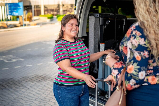 Aruba Private Airport Transfer: Personalized Arrival - One-Way or Round-Trip: Picking the Option That Fits Your Trip