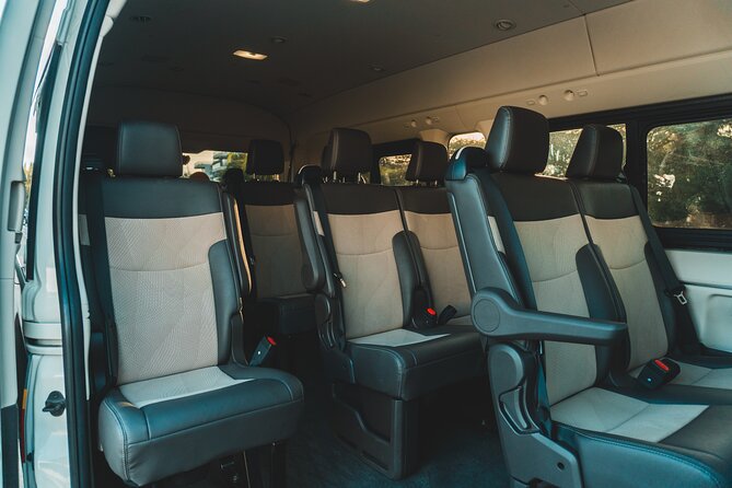 Aruba Private Van Airport Transfer (Max 5) - The airport process: what you should do step-by-step