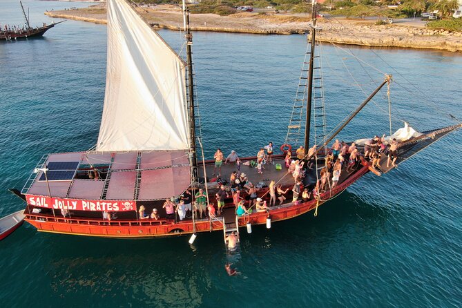 Aruba Sunset Jolly Pirate Sail with Open Bar - MooMba Beach start: finding the ship at 5:30 pm