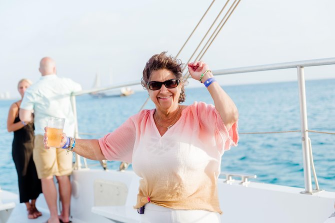 Aruba Sunset Sail with Appetizers and Open Bar - The open bar: what unlimited drinks means in practice