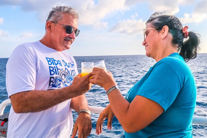 Aruba Sunset Sail with Open Bar - Music, Dancing, and the Crew Energy (It’s Part of the Deal)