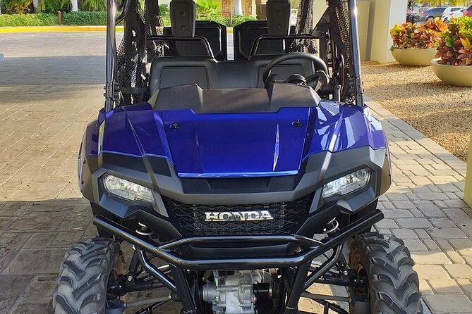 Aruba UTV Rental: 4-Seater for Adventure Exploration - Why a 4-Seater Honda Pioneer Works So Well in Aruba