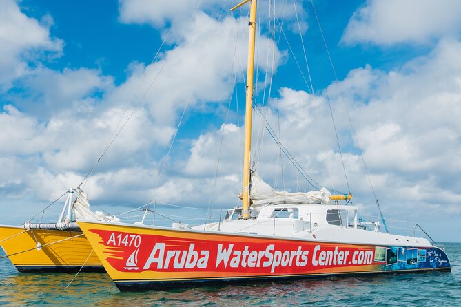 Arusun Catamaran Sail with Snorkeling in Aruba - Getting there and boarding the catamaran from Palm Beach