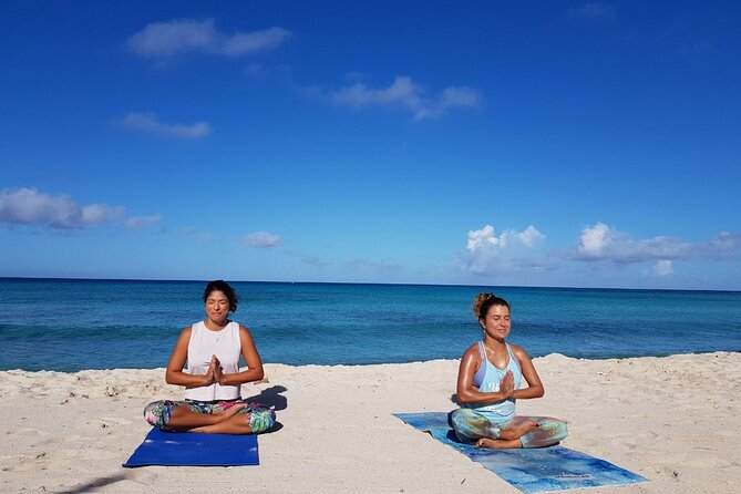 Beach Yoga, Sound Bath & meditation, all levels welcome - The Ocean-View Backdrop and the Hidden-Spot Feel