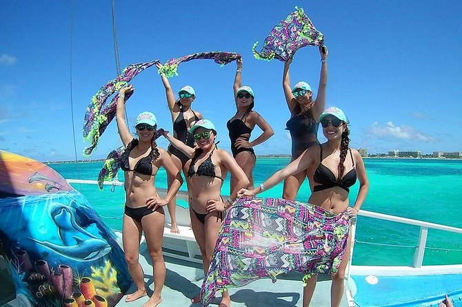 Dolphin Catamaran Snorkel and Sail with Open Bar - Aruba catamaran timing: why 3 hours feels perfect