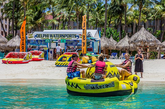 Exciting Tube Ride in Aruba - The Speedboat Tow: How the 15 Minutes Really Feels