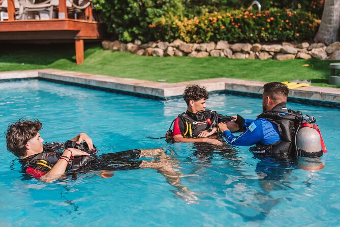 Half-Day Aruba Intro Diving Course for Beginners - Gear, your body, and the small issues that shape the whole day