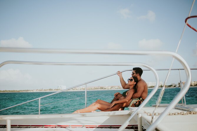 Luxury Champagne and Lobster Sail to Boca Catalina - Boca Catalina Snorkeling: The Calm-Water Payoff