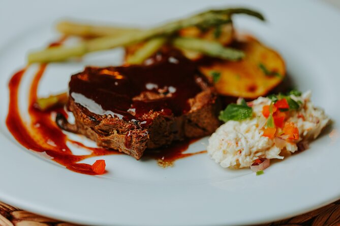 Luxury Four-Course Caribbean Dinner Cruise Experience - Sunset Dinner Cruise: Why Noord at 5:00 pm Works So Well