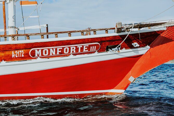 Luxury Lagoon Cruise with Onboard Chef and Signature Cocktails - Crew and safety style: why the tone stays fun