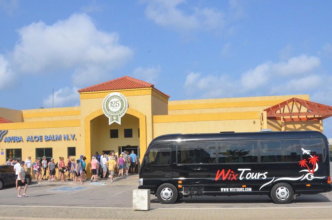 Made in Aruba Sightseeing Tour - Stop 2: The Arubian Taste at Jerome and Marcia’s home
