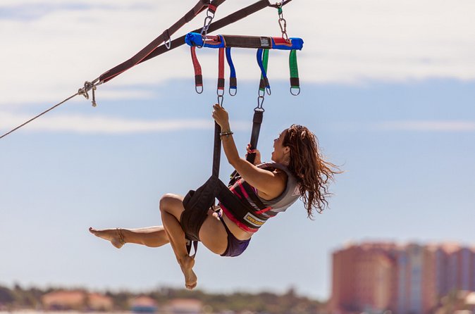 Parasailing in Palm Beach - Views, turtles, and that crystal-blue Aruba feeling