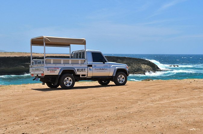Private Aruba Off-Road Safari Jeep Adventure - Beaches and Bridges: Andicuri, Baby Natural Bridge, Tripod Bridge, and Blackstone Beach