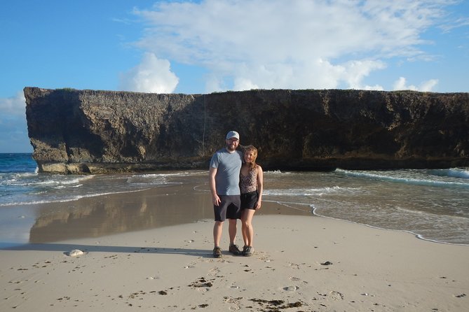 Private sunrise hike to Aruba's Natural Pool (Conchi) - Conchi Natural Pool at Sunrise: Swim, Snorkel, or Just Watch the Ocean Light Up