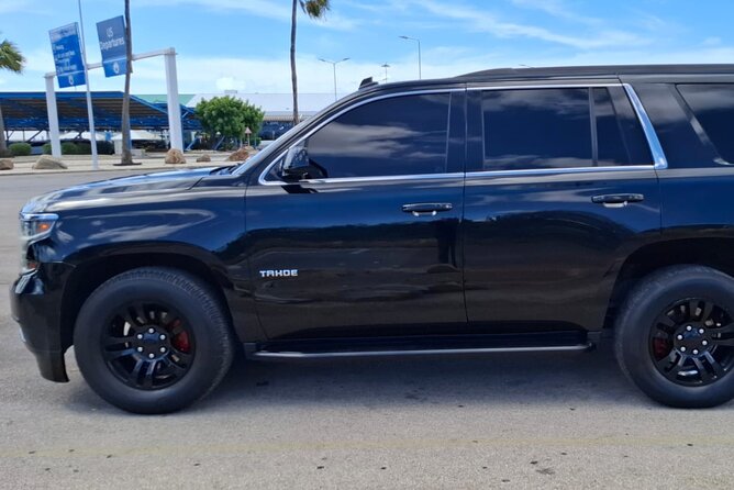 Private Transfer from Aruba Airport (AUA) - The ride itself: comfort, professionalism, and the kind of conversation you’ll get