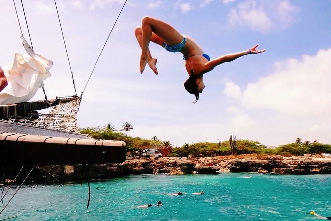 Set Sail in Aruba: Jolly Pirate Cruise with Snorkel Adventure - BBQ lunch and open bar: is it worth $108?