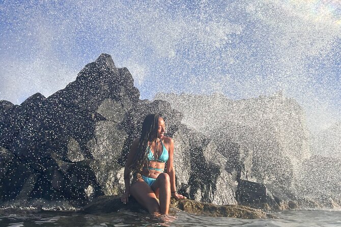 Sunrise Hike & Swim in Natural Pool: Escape the Crowds and Heat - Why a sunrise north-coast walk beats Aruba’s beach chaos