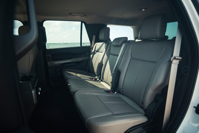 VIP Luxury SUV Airport Transfer - Real-World Logistics: Meeting Points and the One Thing That Can Feel Annoying