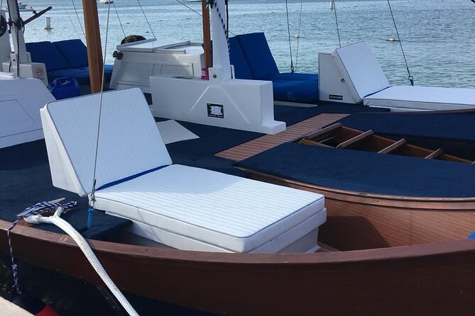VIP Morning Delight Champagne Sailing and Snorkeling with Lunch - From Hadicurari Pier: the 9:15am arrival that keeps your morning smooth
